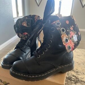 Dr Martens flower boots